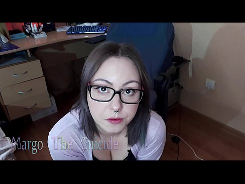 ❤️ Ragazza sexy con gli occhiali succhia il dildo profondamente sulla macchina fotografica ❤❌ Porno fatto in casaal it.com-porn-hat.ru ️❤