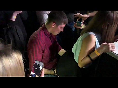 ❤️ Sesso reale in un nightclub russo. Ragazza russa di 18 anni nell'ano e nella vagina scopata in un nightclub ❤❌ Porno fatto in casaal it.com-porn-hat.ru ️❤